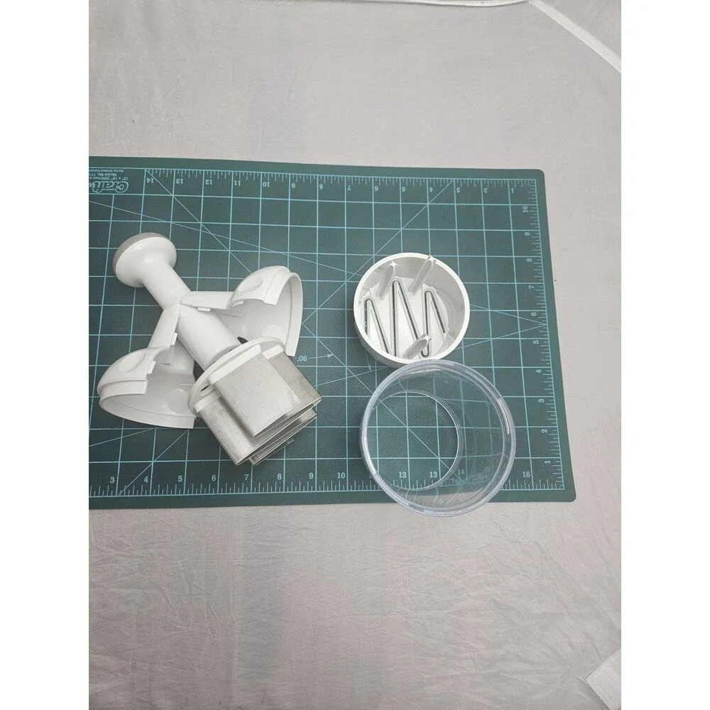 Pampered Chef #2585 Manual Food Chopper Garlic Chopper No Base